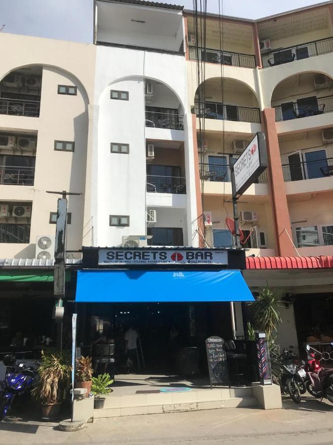 Secrets - Pattaya Hotel Bagian luar foto
