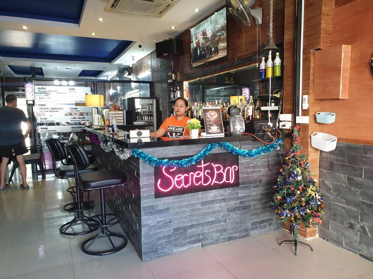 Secrets - Pattaya Hotel Bagian luar foto